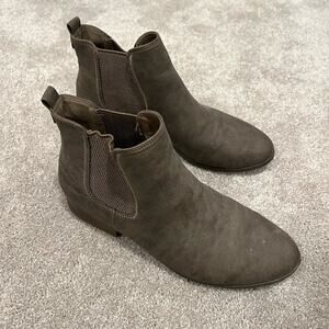 Xappeal Women's Dillon Grey Ankle‎ Booties Size 9